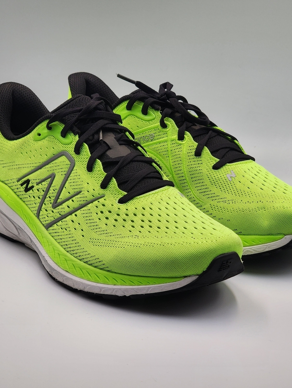 New Balance Men’s Fresh Foam 860 V13 Pixel Green Running Shoe M880N12 Size 12